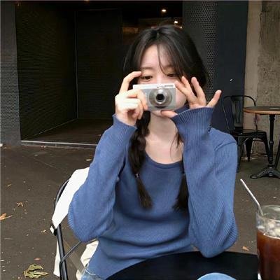 倒挂的爱丽丝
